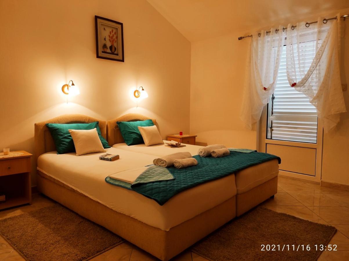 Apartmani Steni สเวติ สเตฟาน ภายนอก รูปภาพ