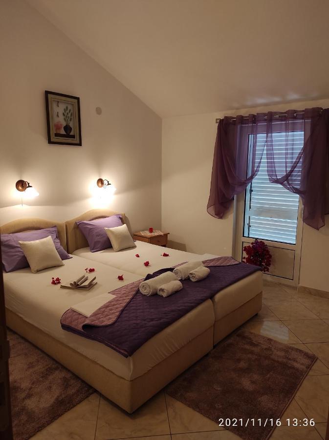Apartmani Steni สเวติ สเตฟาน ภายนอก รูปภาพ