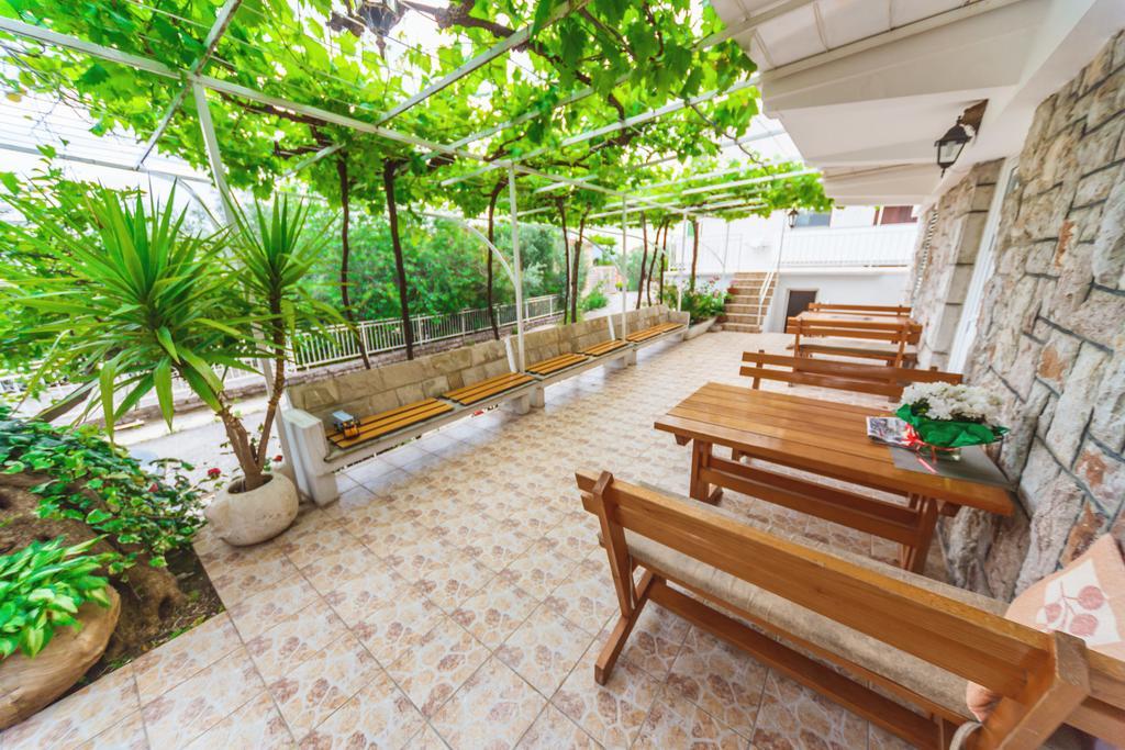 Apartmani Steni สเวติ สเตฟาน ภายนอก รูปภาพ