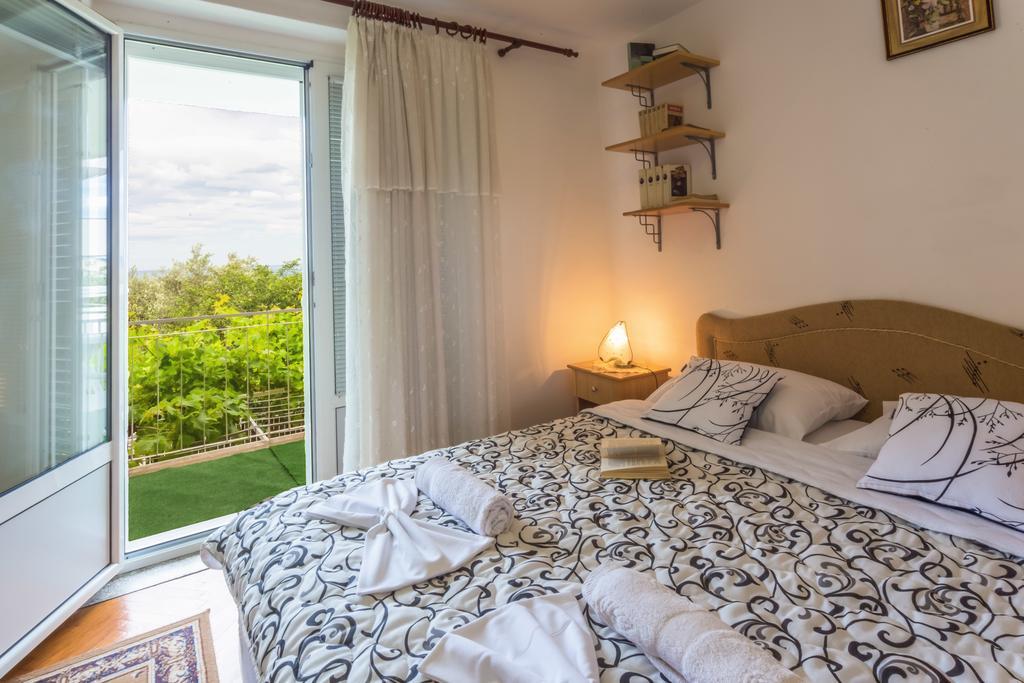 Apartmani Steni สเวติ สเตฟาน ภายนอก รูปภาพ