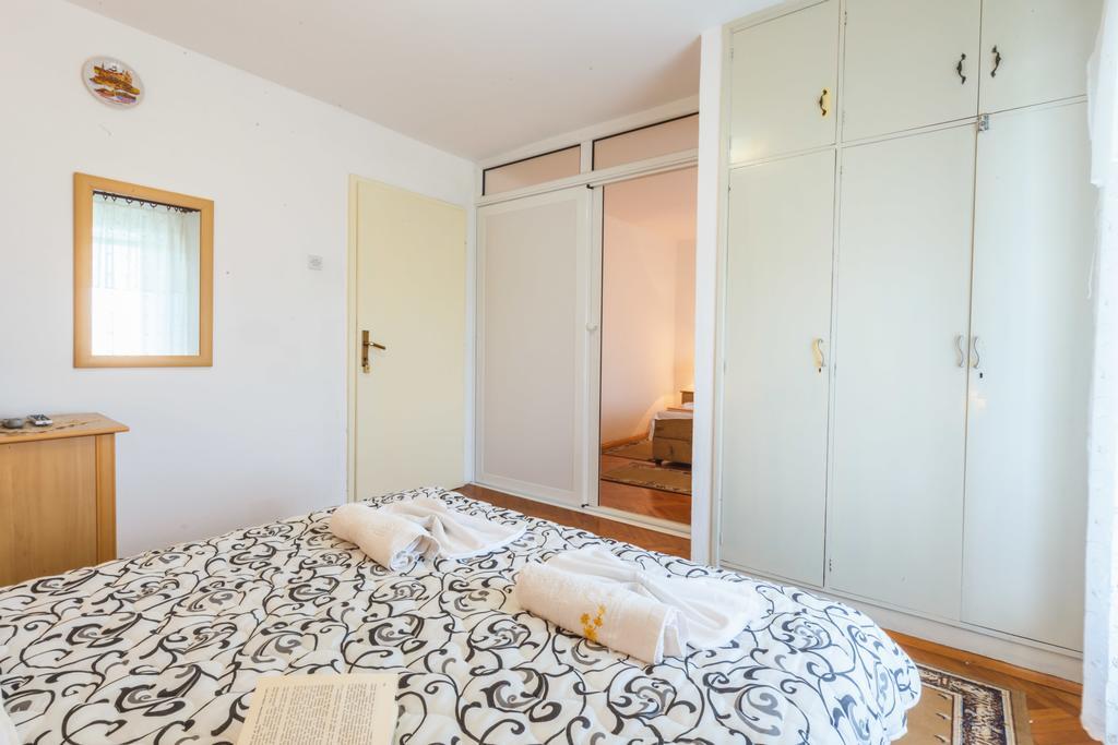 Apartmani Steni สเวติ สเตฟาน ภายนอก รูปภาพ
